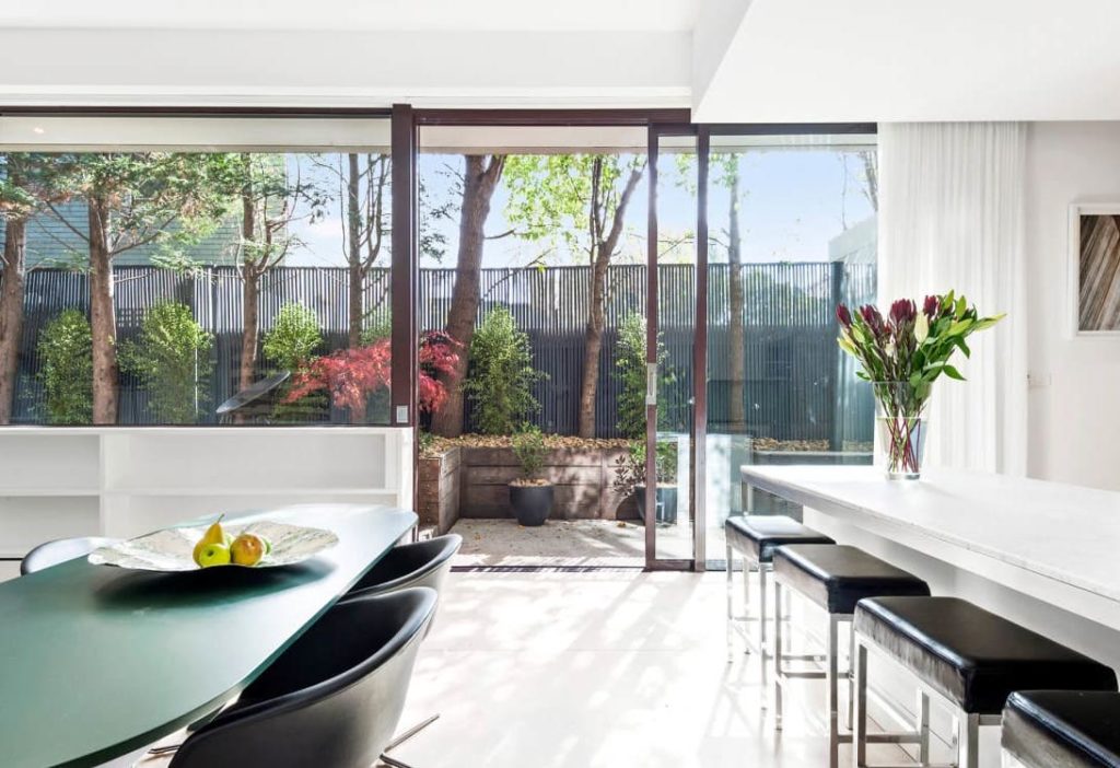 Dividing fences & retaining walls who's responsible? Homely