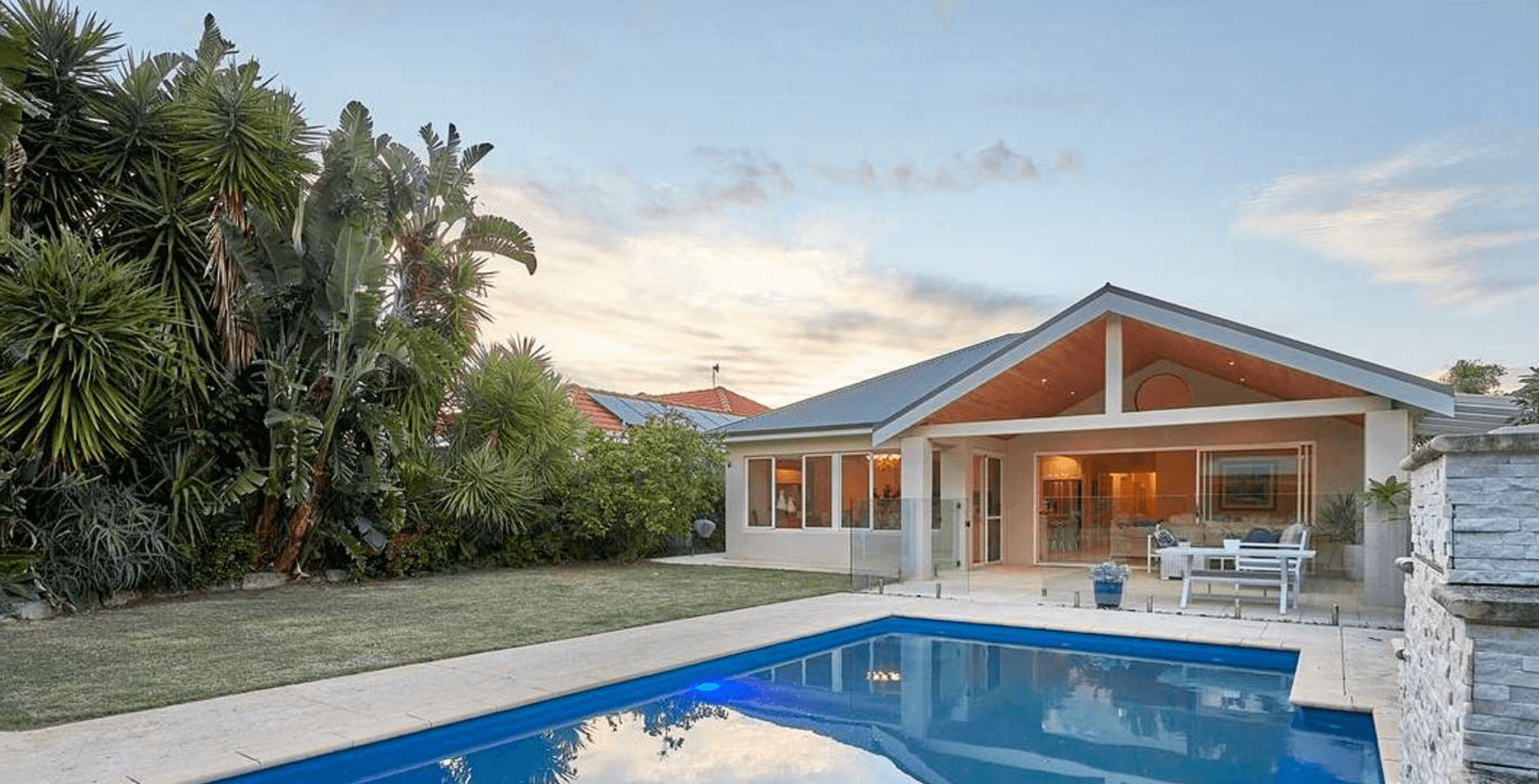 Como Western Australia House with pool Homely